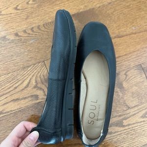 Black loafer in great condition